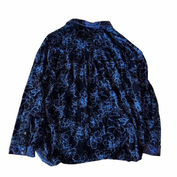 NEW Torrid Madison Velvet Burnout Button Up Shirt Size 3X - Picture 6 of 8